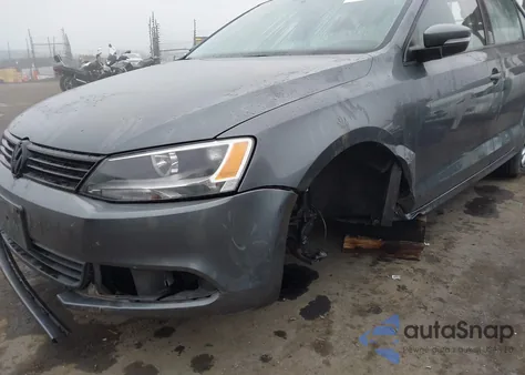 2012 Volkswagen Jetta 2.5L Se z USA, uszkodzony, nr VIN 3VWDP7AJ5CM407436